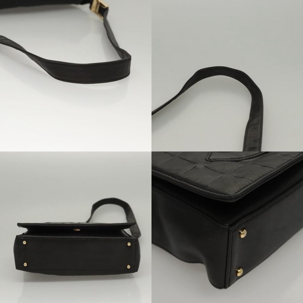 Chanel Choco Bar Line Shoulder Bag - Picture 4 of 7